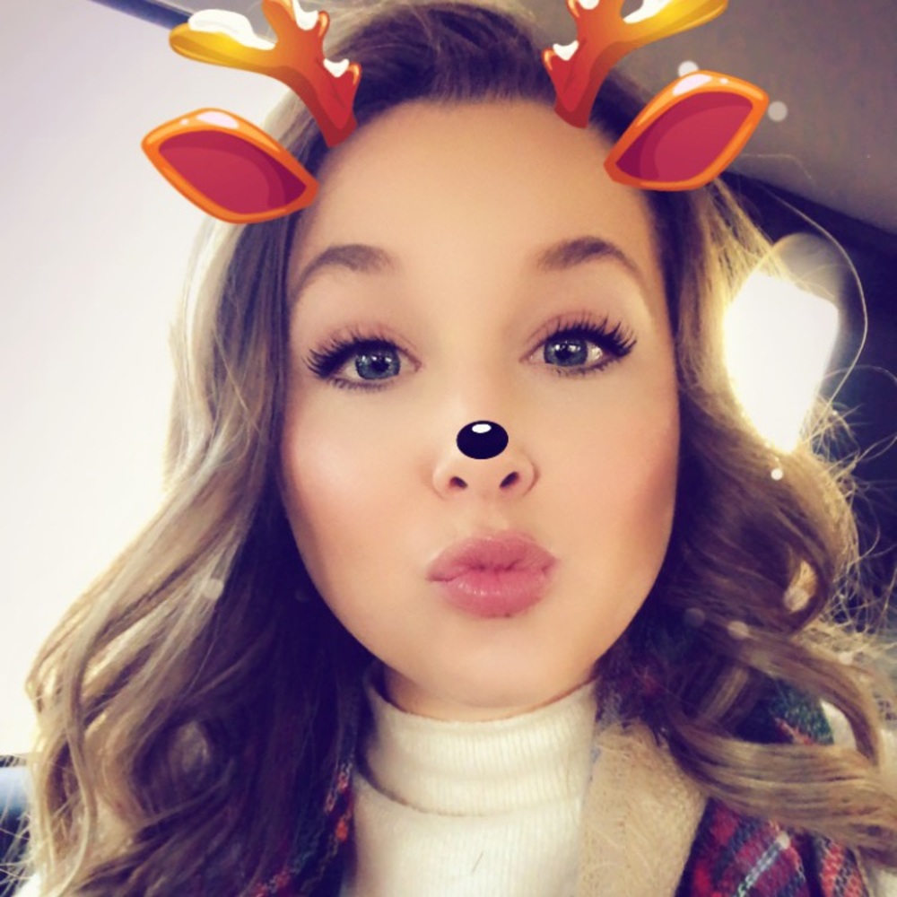 Meet your Posher, Kelly